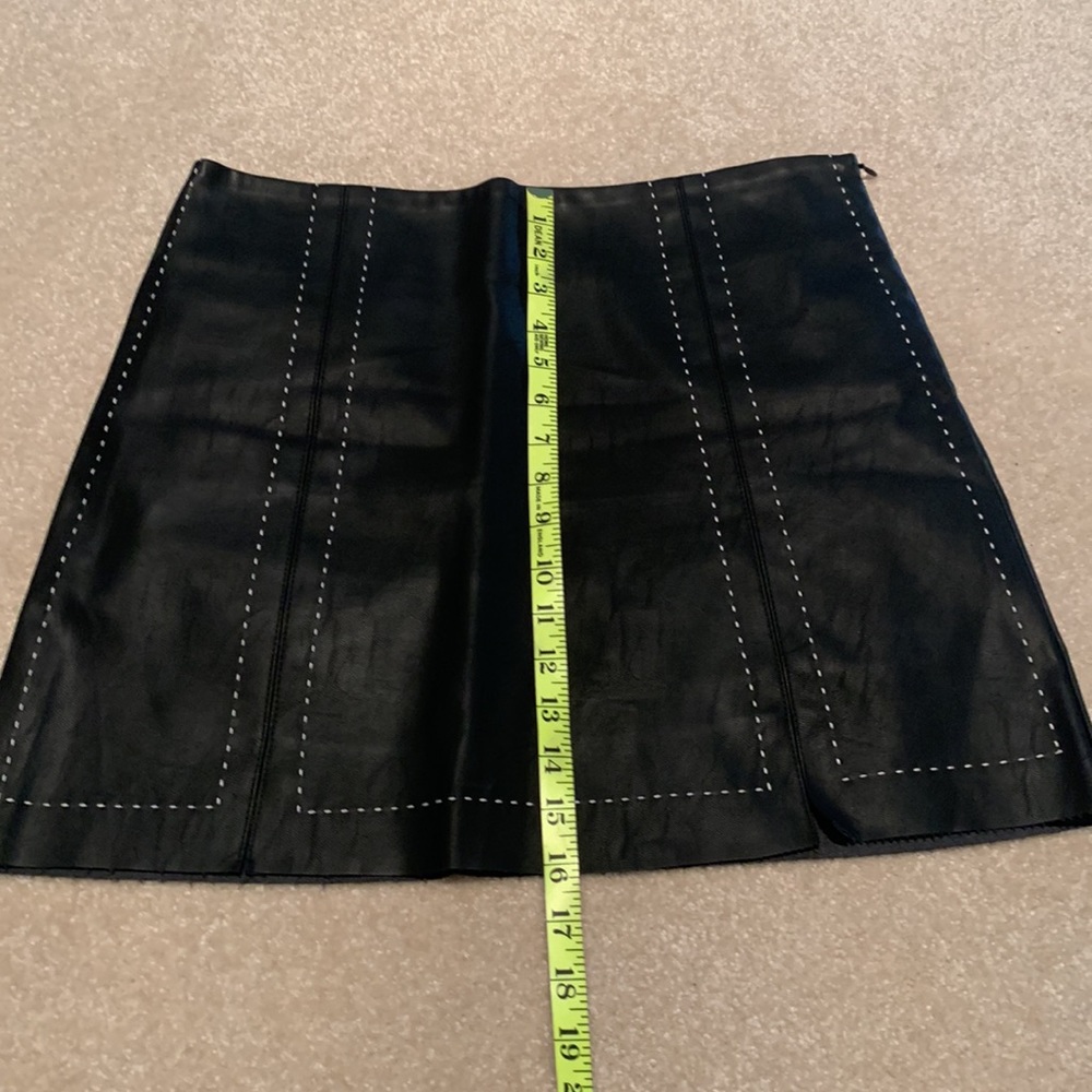 Leeli & Lou Vegan Leather Skirt - Picture 5 of 6